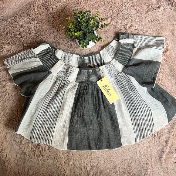 NWT Elan Blue & White Cropped Smocked Striped Off-Shoulder Top Size: Medium - Picture 14 of 15